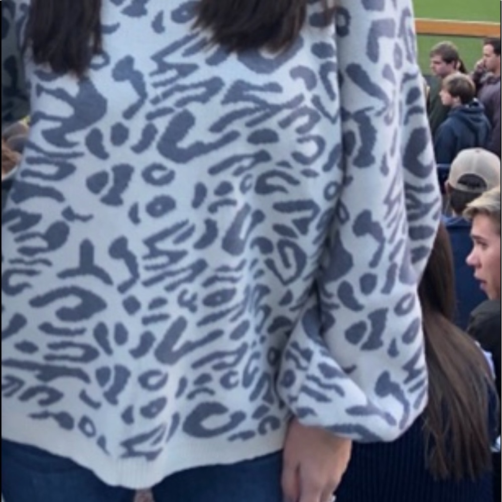 Leopard bell sleeve sweater